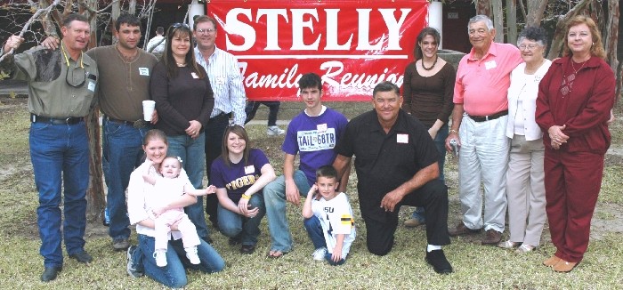 Stelly 052a Standing: Marc Stelly, Summa Stelly, Candice Stelly, David Stelly, Kaitlyn Stelly, Summa Stelly, Pansy Stelly, Lola Stelly; Kneeling: Shantel Stelly Elmer, Gabriel Elmer, Mitzi Stelly, Brennan Stelly, Jacob Stelly, John Stelly